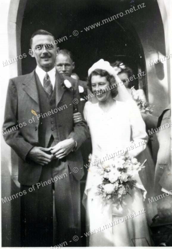 William Roland (Roly) Thomson and Gwynneth Muriel (Gwynnie) Munro wedding
